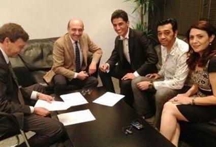 محمد عساف يوقع عقد فنّي بقيمة مليون دولار